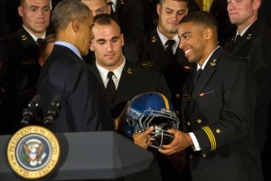 Secretary of Navy backs Reynolds’ NFL bid with Ravens