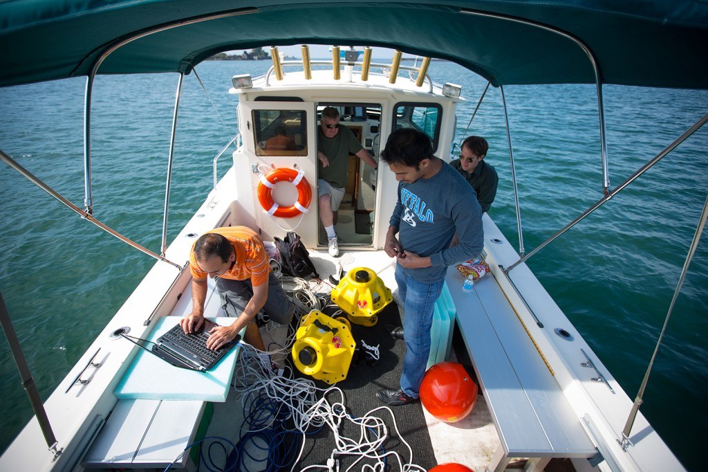 Researchers boost underwater wireless rates