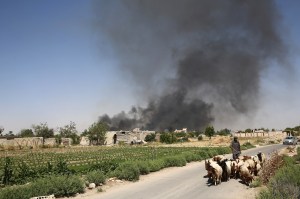 Carter hits Russia for attacking U.S.-backed Syrian rebels