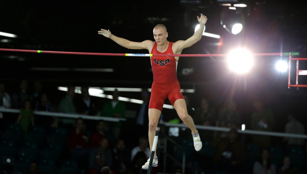 Army Reserve, pole vaulter Sam Kendricks favorite in final