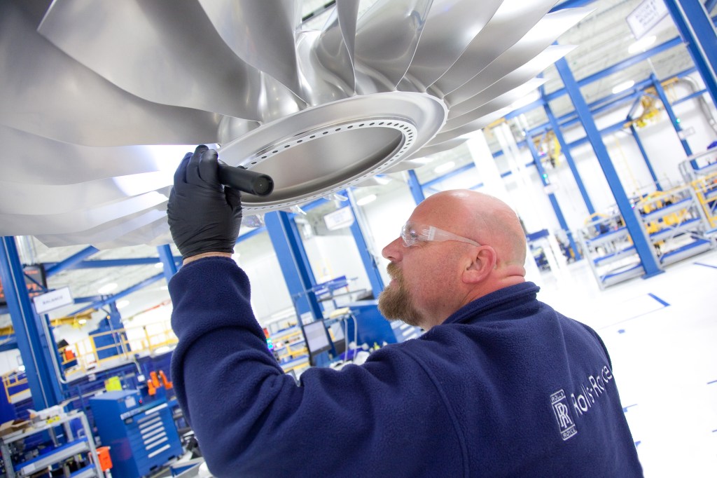 Rolls-Royce Grabs $216M Contract for F-35B Lift Systems