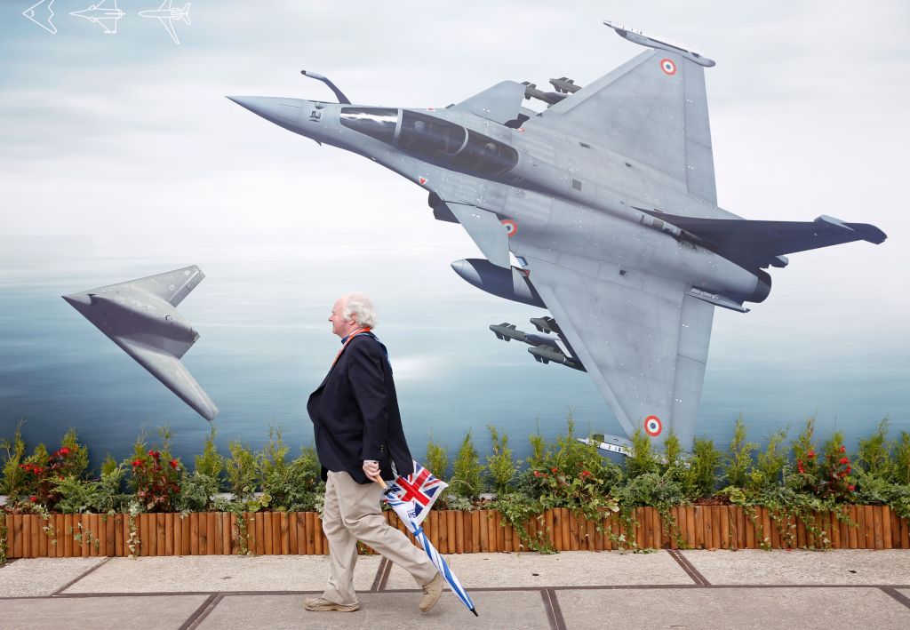Storm Shuts Down Farnborough Day One