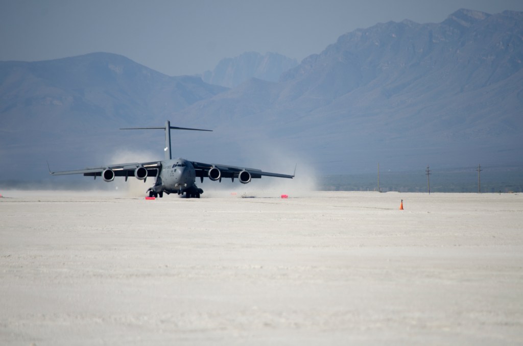 Australia demonstrates wideband communications with C-17