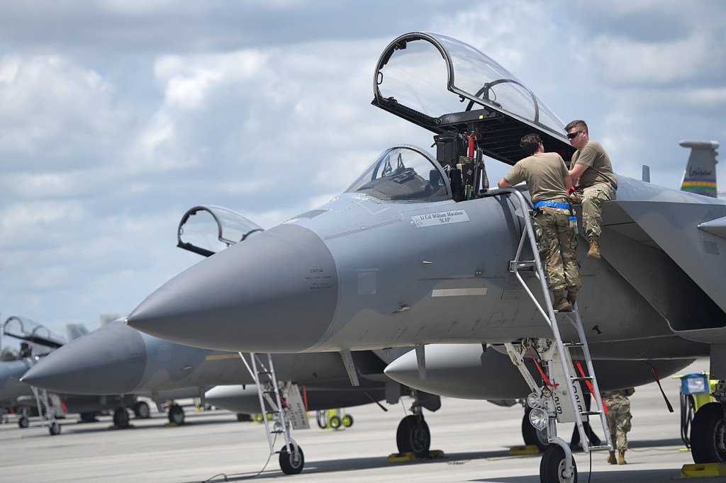 Georgia lawmakers fight plan to close military pilot training center