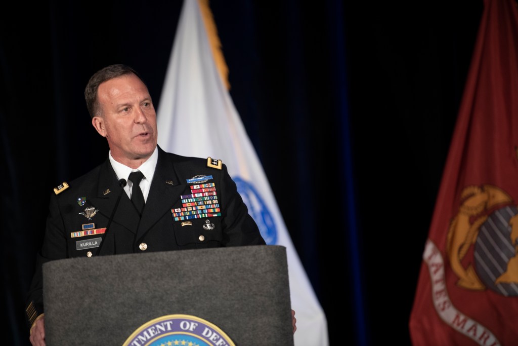 Top US general in Middle East on rare visit to nuclear-armed sub