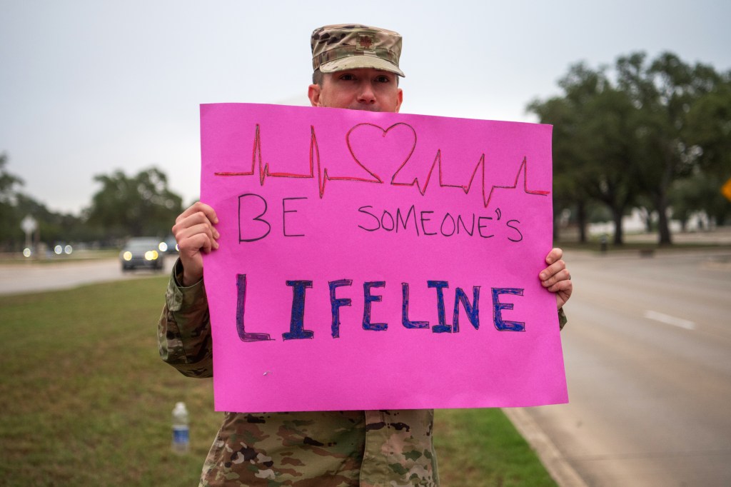 Outage affects 988 suicide prevention hotline, VA offers alternatives