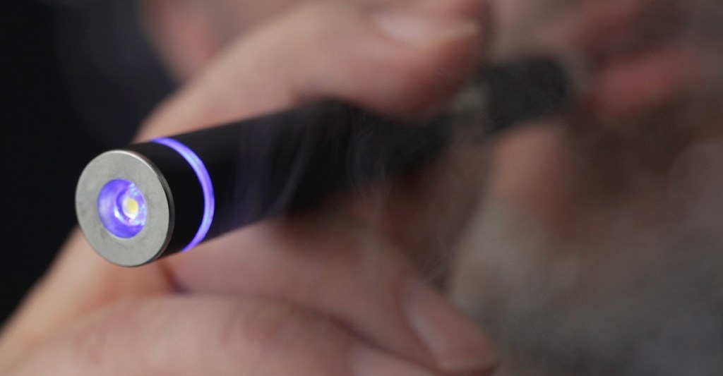 These military stores are pulling vaping products from the shelves in the wake of health scare