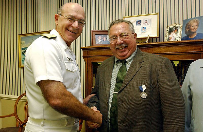 Legendary Navy Times reporter John Burlage dies at age 80
