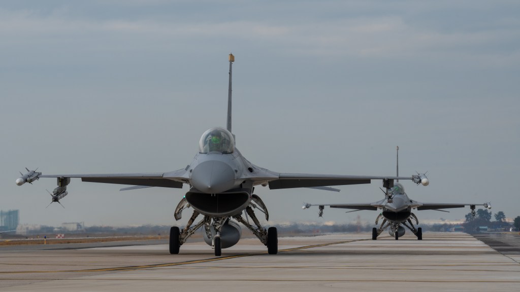 F-16s to be ‘flying in the skies of Ukraine this summer,’ US says
