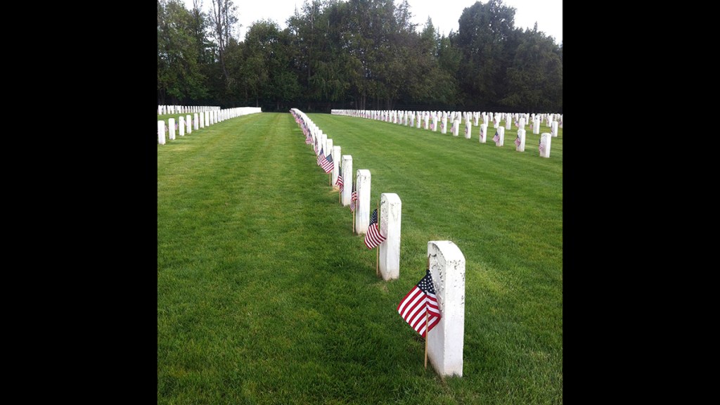 Unclaimed remains of 28 veterans to be interred in Oregon