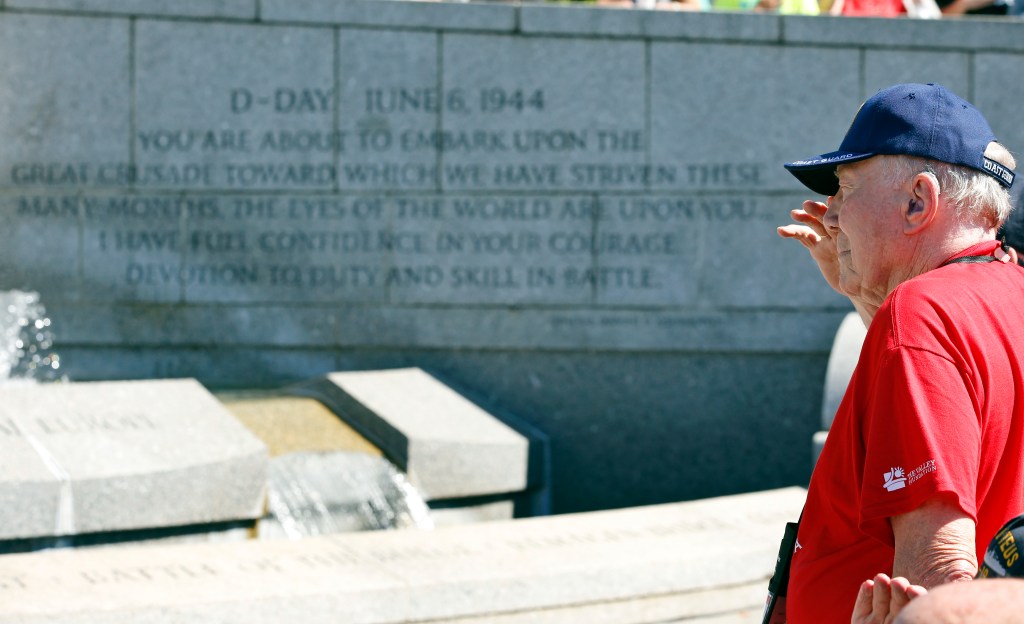 Honor Flight officials press to resume police escorts for veterans