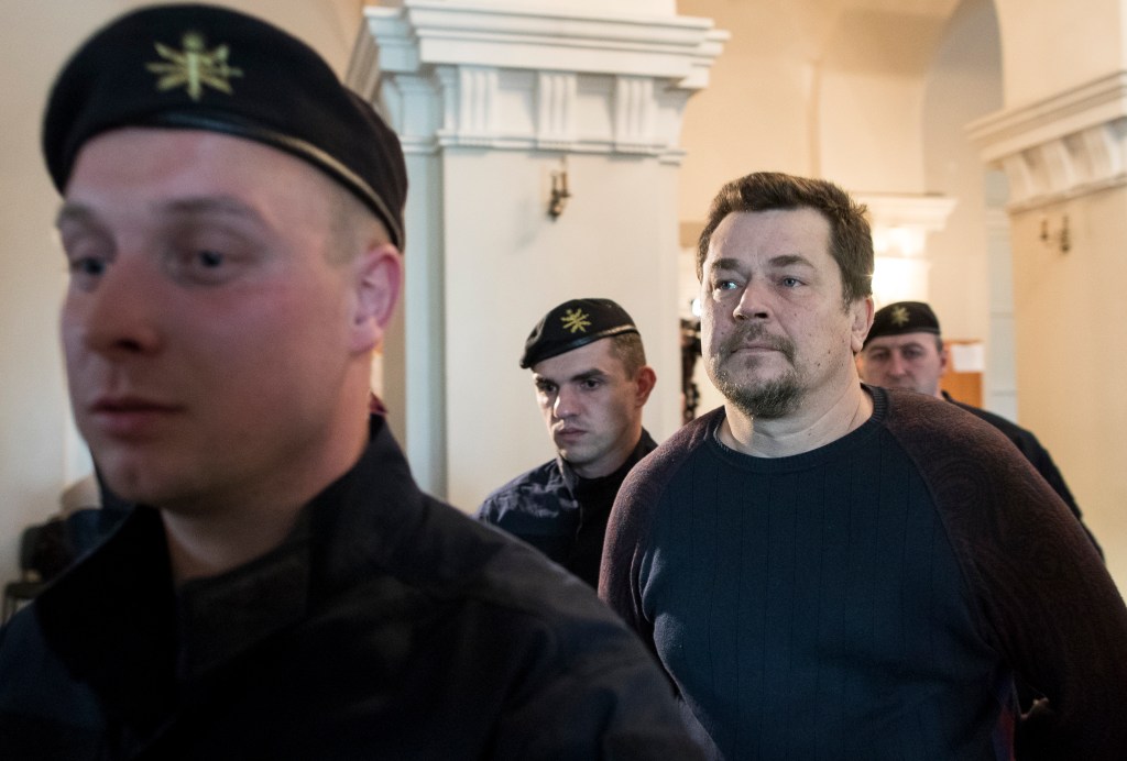 Lithuania court delays extradition to US in cybertheft case