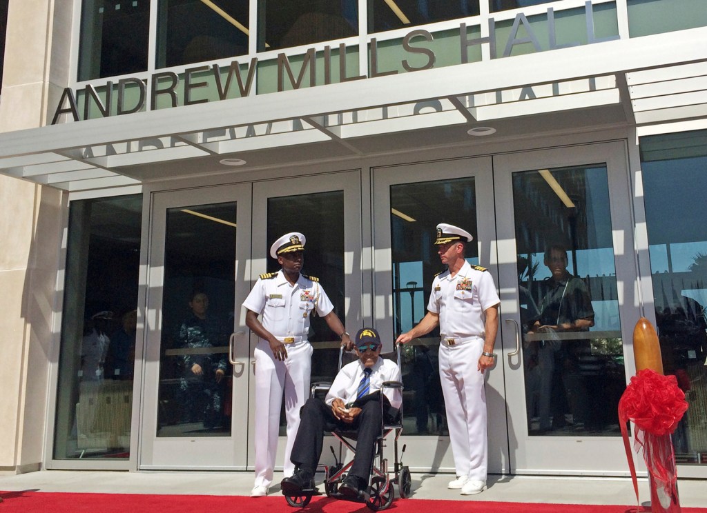Navy honors 102-year-old vet, black pioneer