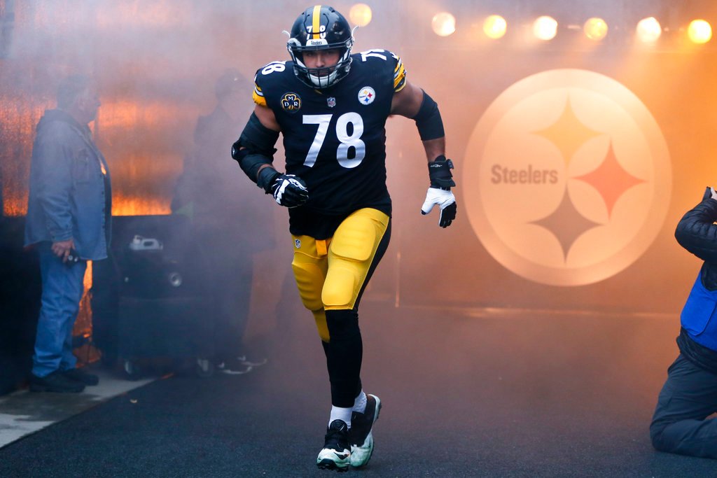 West Point grad, Steeler Alejandro Villanueva named Pro Bowl starter