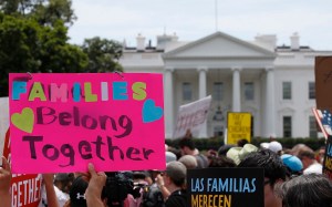 Report: Agencies blindsided by Trump immigration order