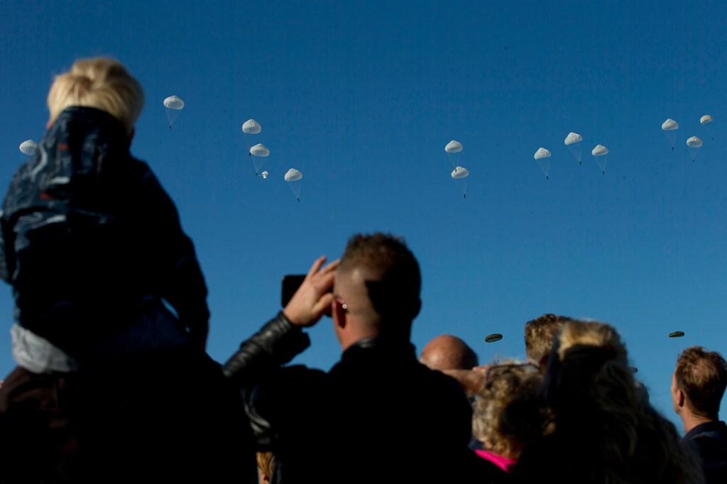 75th anniversary of daring WWII Allied operation marked in the Netherlands