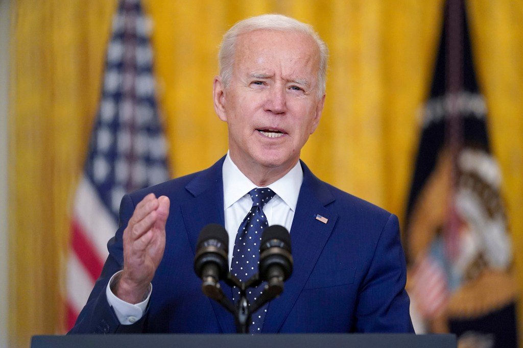 Biden orders wide cybersecurity changes for government, contractors