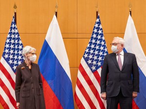 In Russia talks, US floats deal to limit missiles and war games