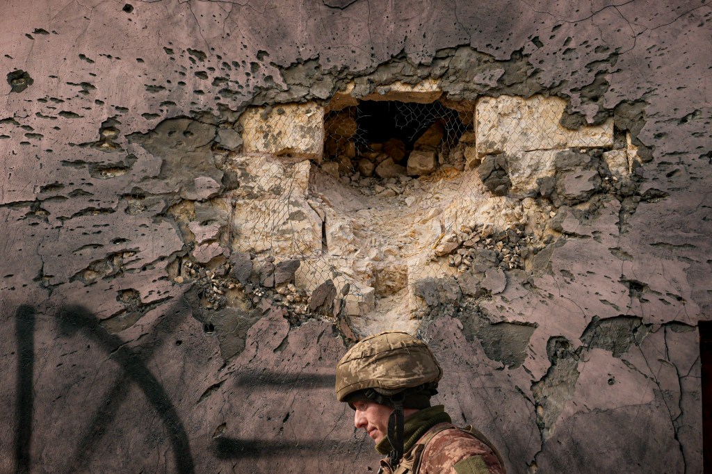 Russian troops plunge through Ukraine lines in Donbas as fighting enters decisive week