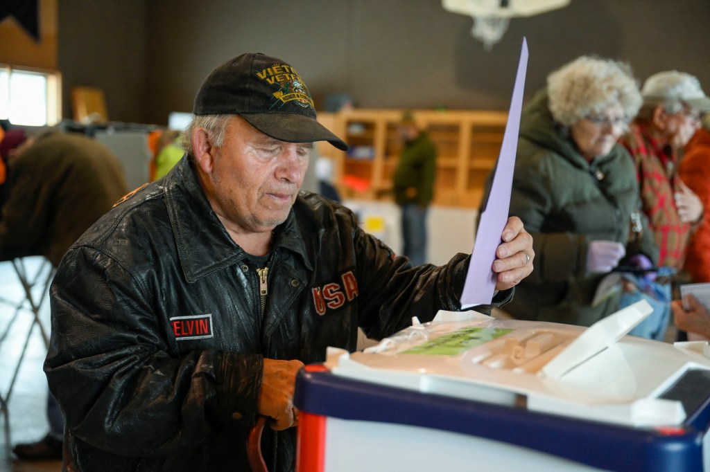 Veterans group hits goal of recruiting 100,000 election workers