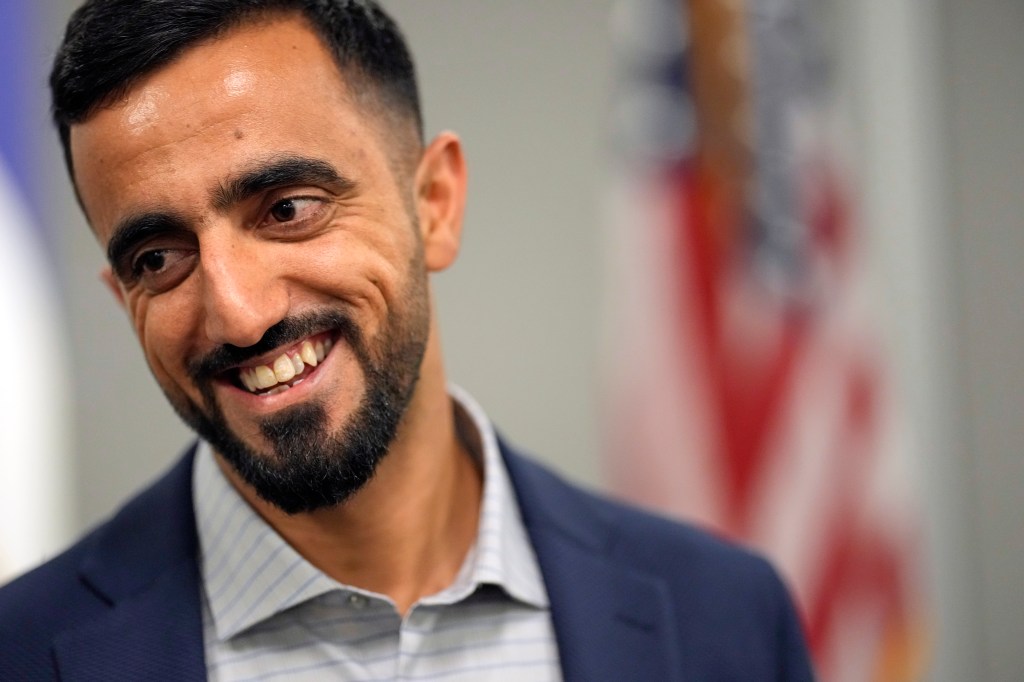 Afghan soldier Abdul Wasi Safi, once detained at border, wins asylum