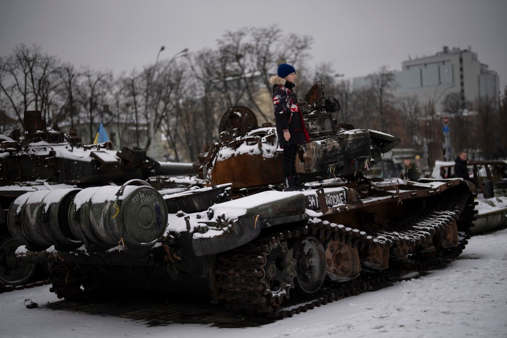 Ukraine pushes for Western fighter jets after tank deals