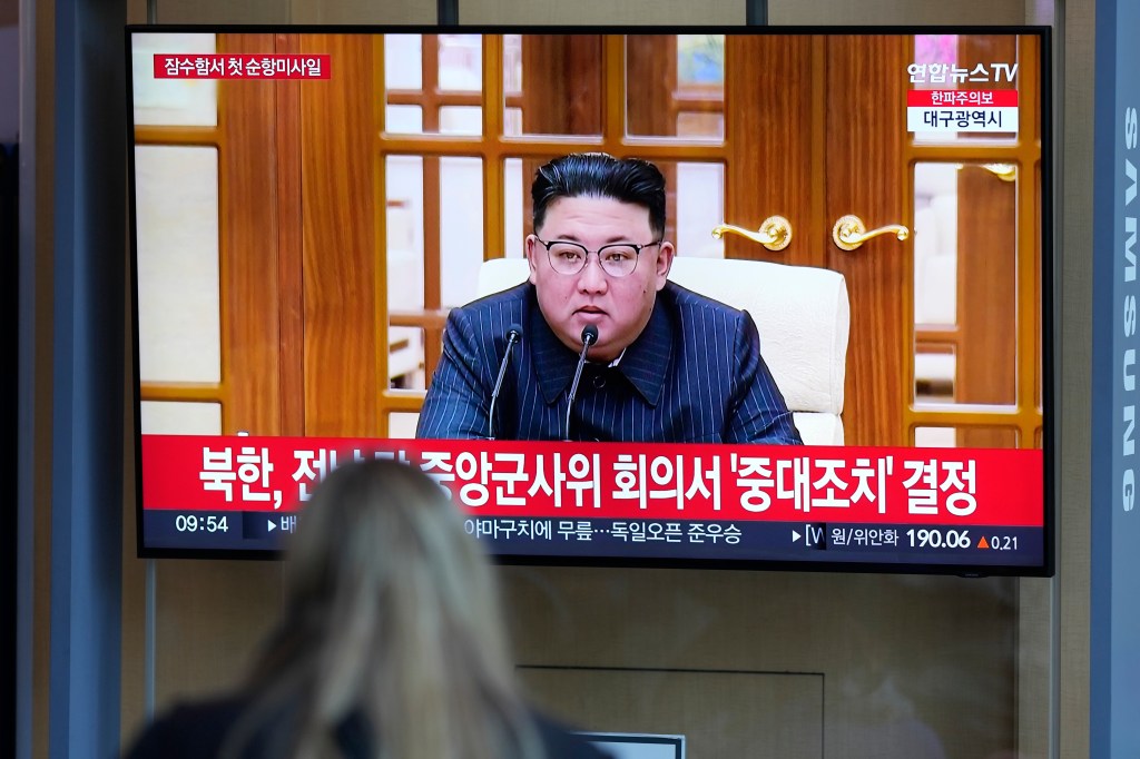 North Korea launches 2 ballistic missiles toward sea