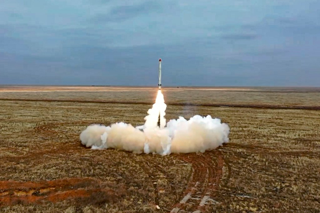 Russia trains Belarusian pilots in nuclear weapons use