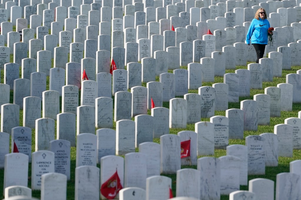 County seeks cash for land to expand Arlington National Cemetery