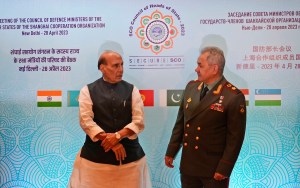 India, Russia cut deal on payment delays, defense production