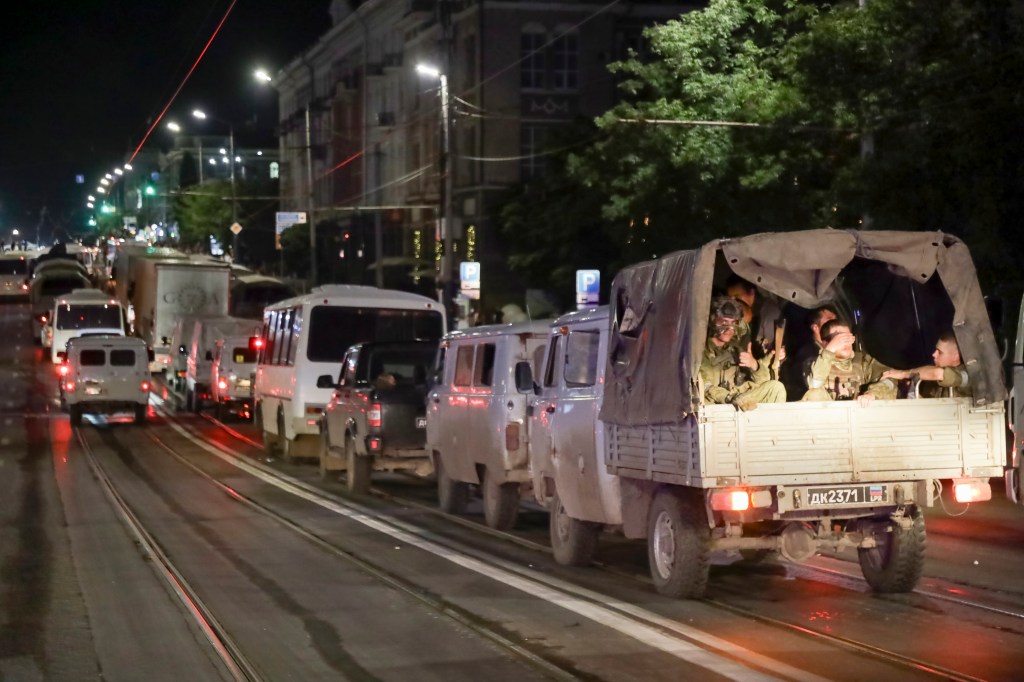 Russian troops withdraw from Moscow after mercenary revolt ends