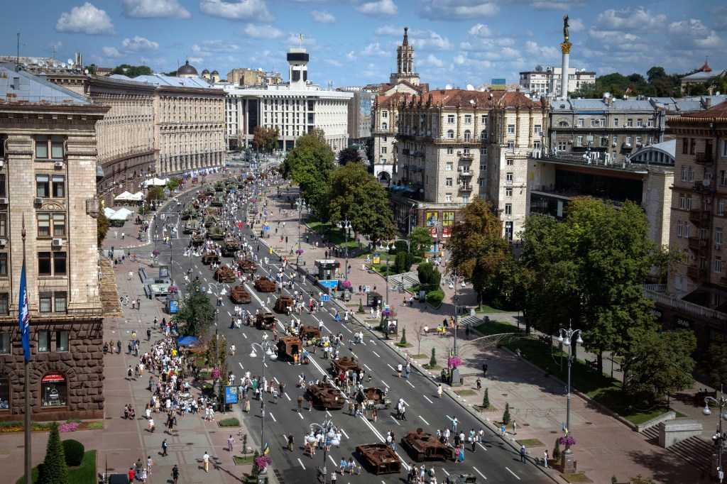Ukraine marks Independence Day and vows to keep fighting Russia