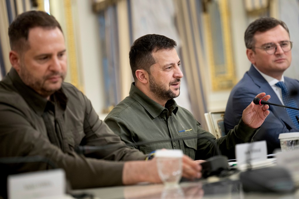 Ukraine’s Zelenskyy expected to visit Washington next week