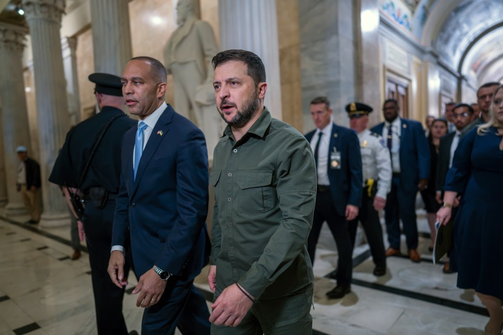Zelenskyy returns to Washington as GOP dissent grows to funding war