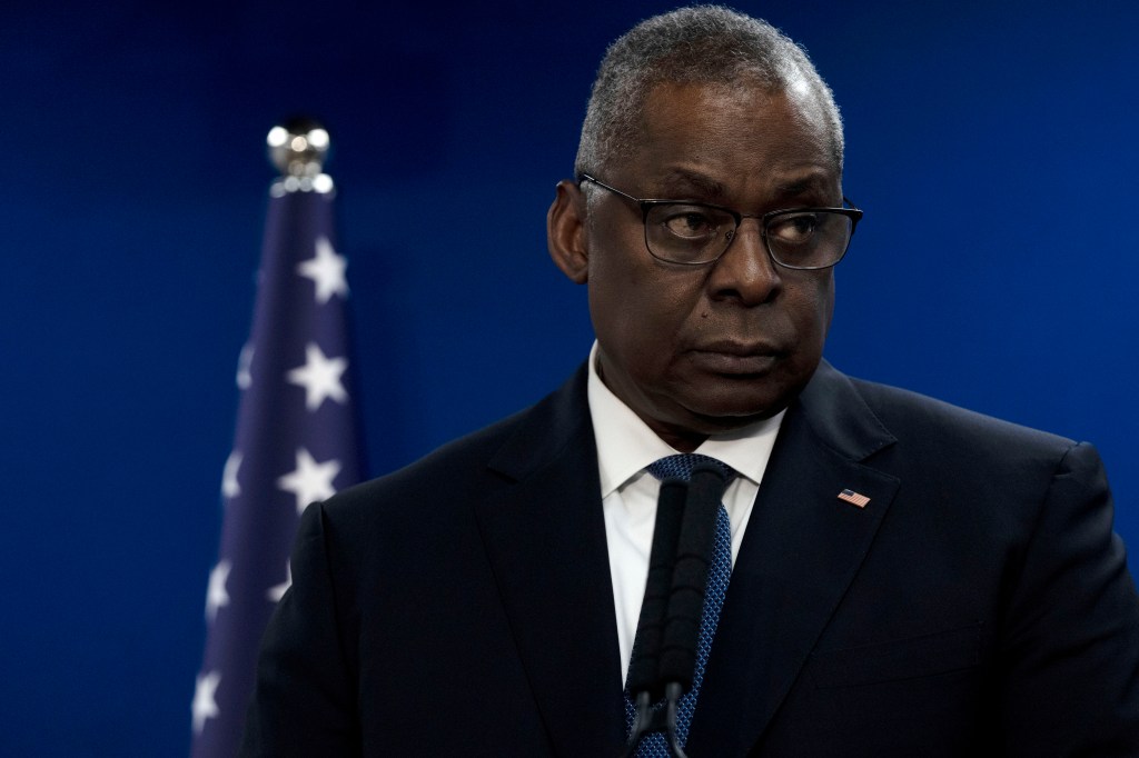 White House to review defense secretary’s hospitalization notification