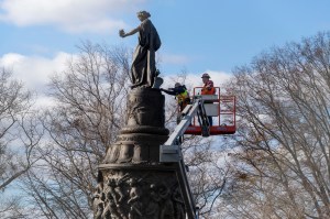 Judge weighs removal of Confederate memorial at Arlington Cemetery