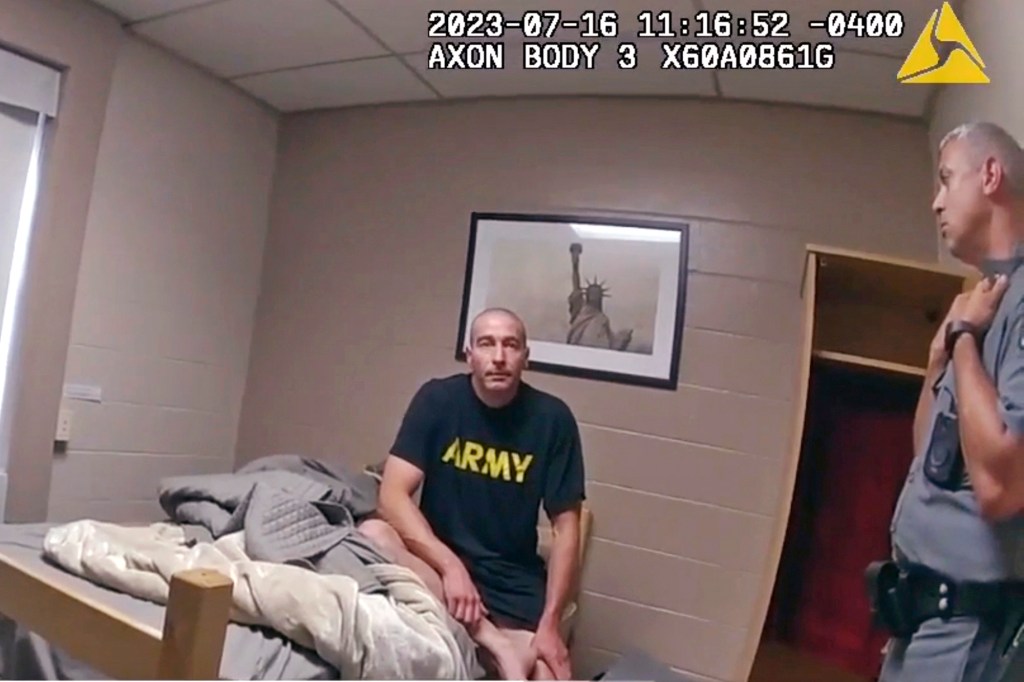 Personnel files show Maine reservist who killed 18 had glowing reviews