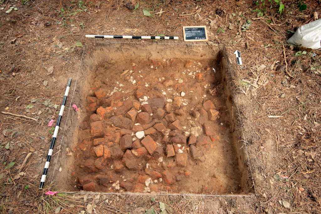 Archaeologists believe they’ve uncovered Revolutionary War barracks