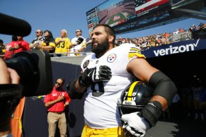 Former NFLer, Ranger draws comparisons between NFL, military training