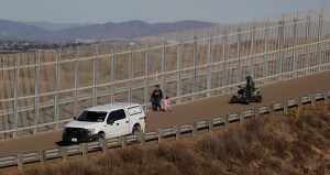 US extends heightened border enforcement during coronavirus