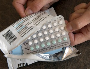 Yearlong birth control supply for female vets could cut costs and unplanned pregnancies