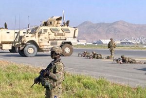 Former administration officials argue over whether keeping US troops in Afghanistan would have helped