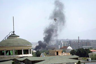 ‘Game over’: Westerners rush to leave Kabul, rescue Afghans