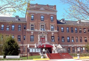 Report slams police for not finding dead vet on VA campus for more than a month