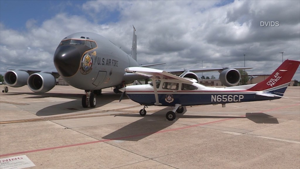 Helping avert a pilot shortage