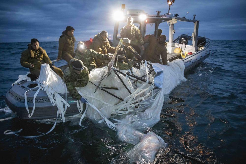 Navy launches Chinese surveillance balloon salvage operation