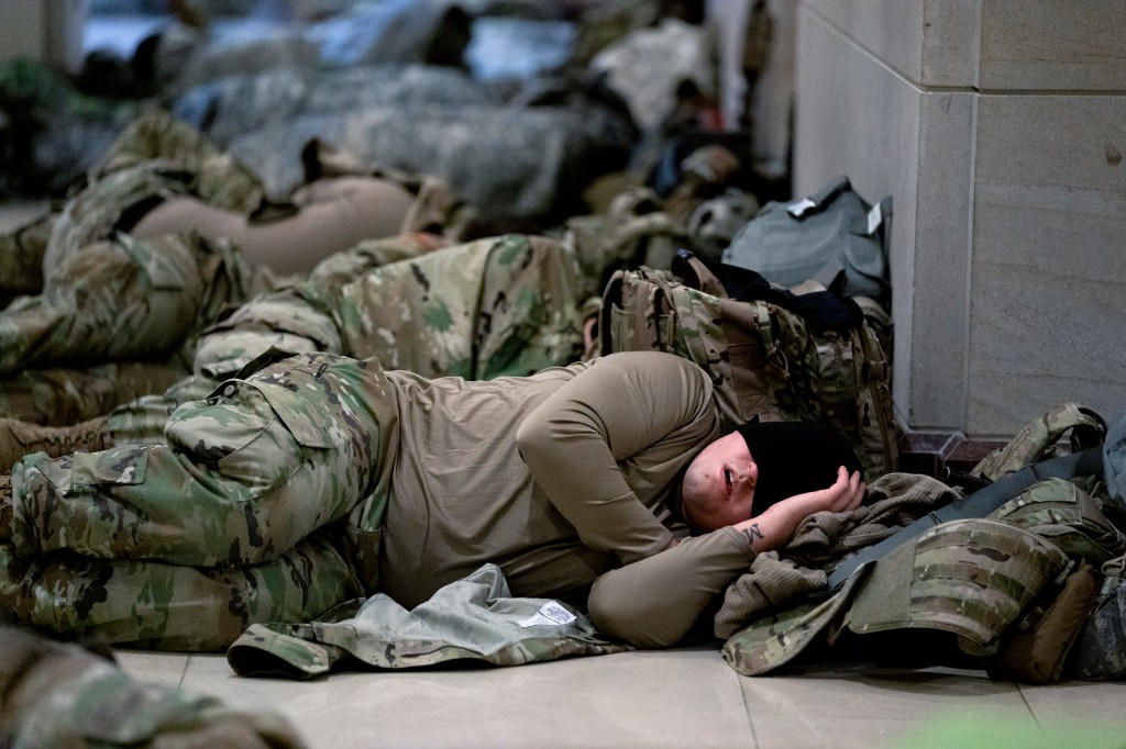 Brief scandal: Soldier without pants found in German nursing home