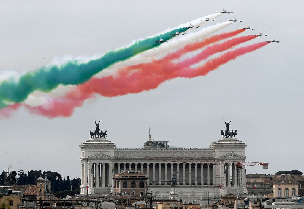 Italian lawmakers tee up military shopping spree for destroyers, armored vehicles