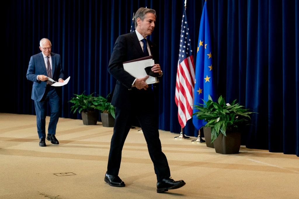 US and allies blame Russia for Viasat hack ahead of Ukraine invasion