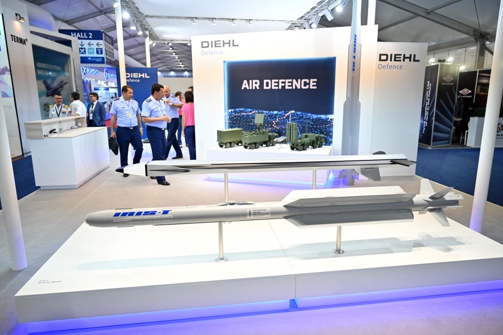 Germany spends $1.3 billion on missile-based short-range air defenses